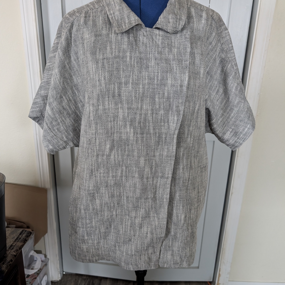 Gray Short Sleeve Jacket
